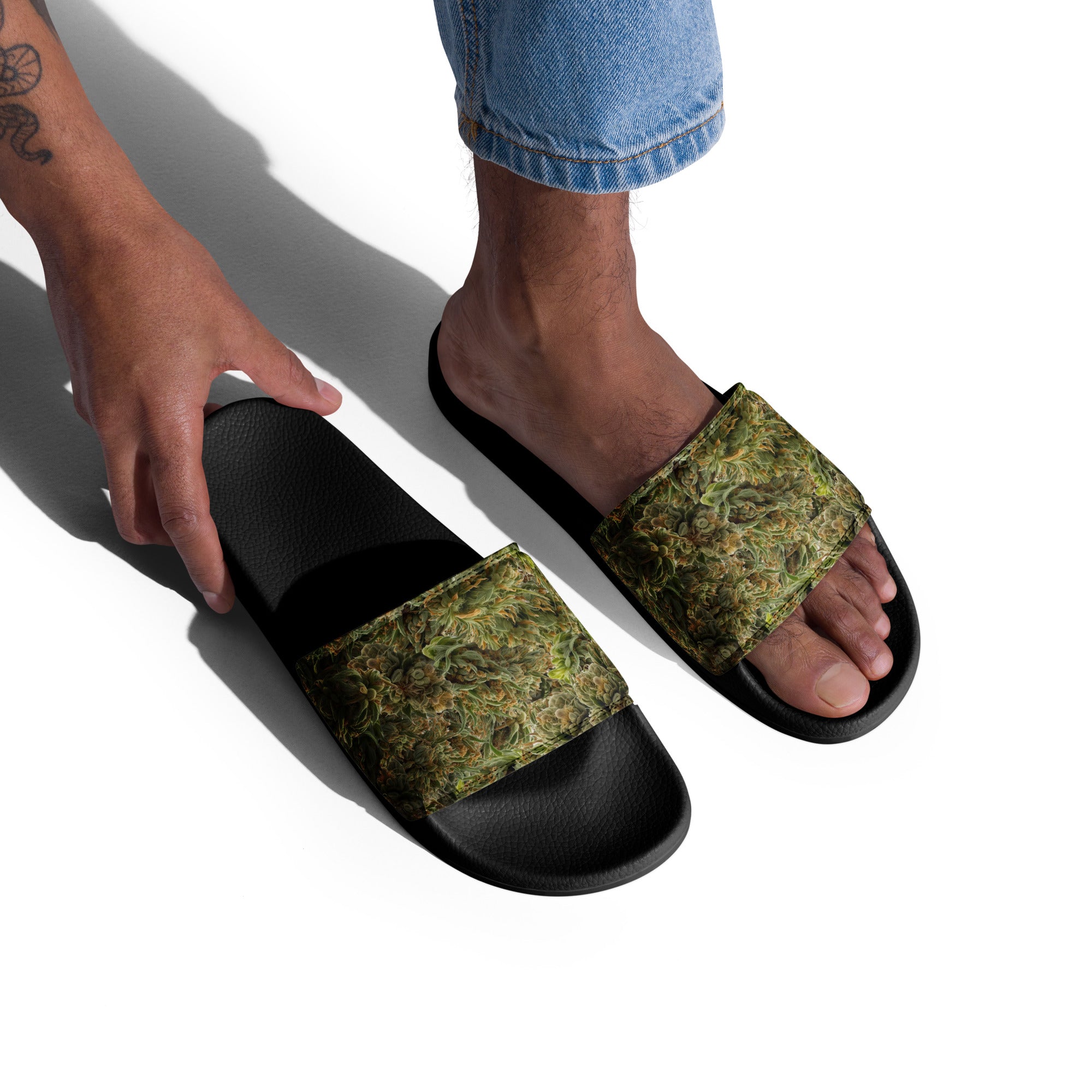 cannabis camo Men’s slides